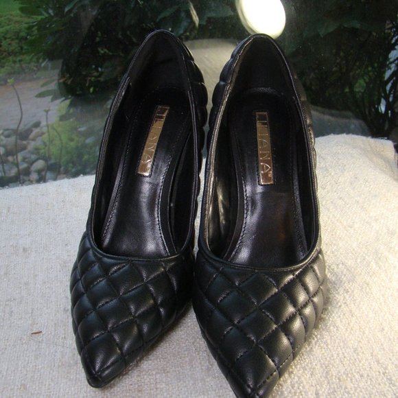 Liliana black vegan leather quilted stiletto high heels, size 8 - Picture 2 of 7